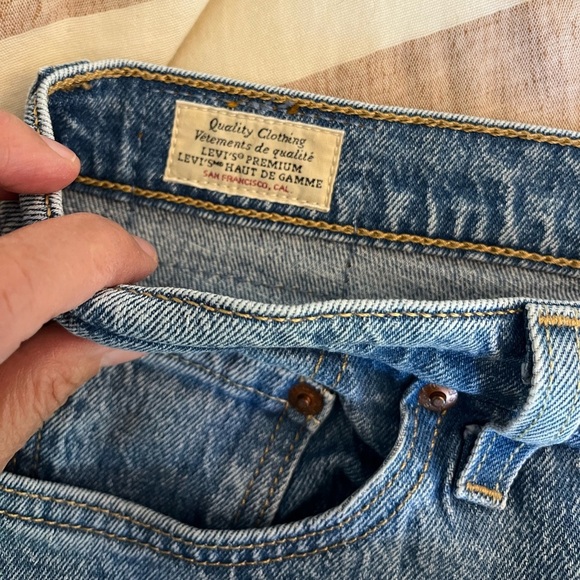 Levi's Premium 501 Straight Jeans in Hollow Days Medium Wash Size 28 L 32" - Picture 8 of 14